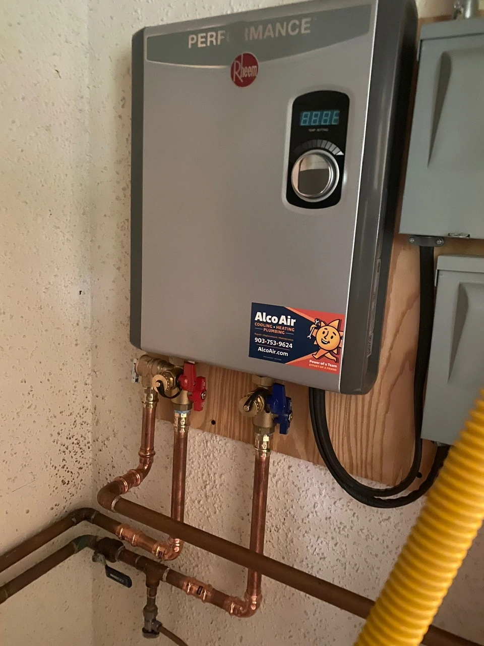Water Heater Services In Longview, TX 9 tankless water heater img